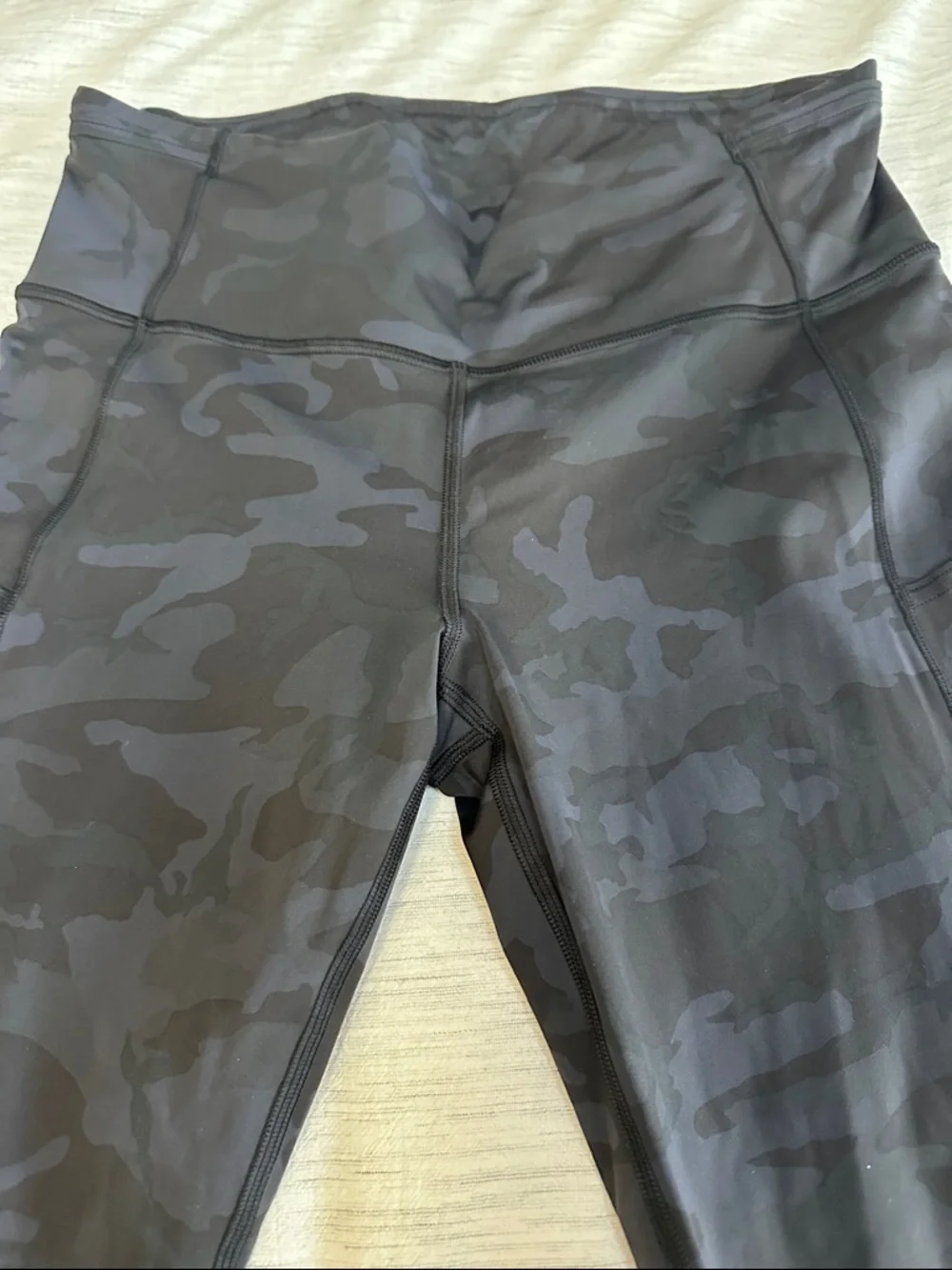 Lululemon Fast and Free High Rise Crop - Picture 4 of 10